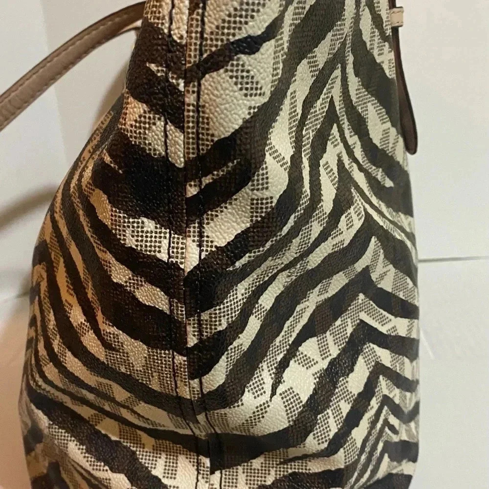 Michael kors print canvas tote handbag - Picture 10 of 13